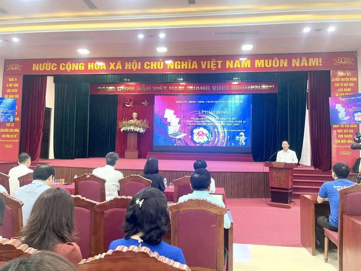 Xã Vĩnh Thanh phát động “Bình dân học vụ số”: Quyết tâm xây dựng chính quyền số - công dân số trong kỷ nguyên mới