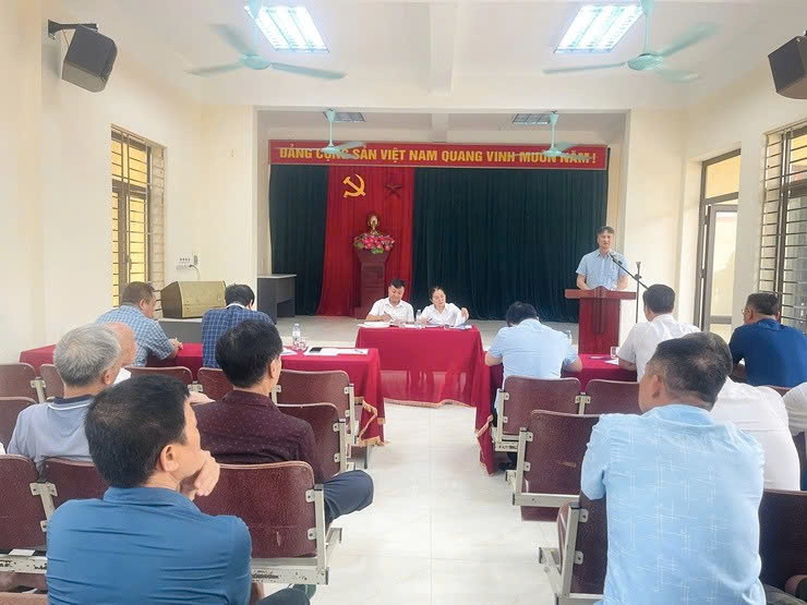 Bí thư Đảng ủy xã Vĩnh Thanh dự sinh hoạt Chi bộ thôn Đông: Gắn kết cơ sở, củng cố nền tảng chính trị sau sáp nhập