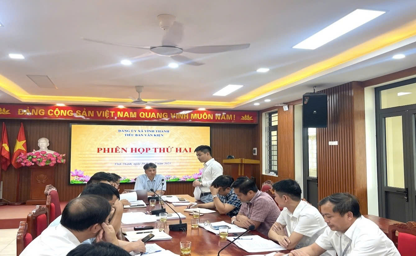 Tiểu ban Nhân sự và Tiểu ban Văn kiện Đại hội Đảng bộ xã Vĩnh Thanh họp phiên thứ hai: Chuẩn bị kỹ lưỡng cho Đại hội lần thứ I, nhiệm kỳ 2025 – 2030