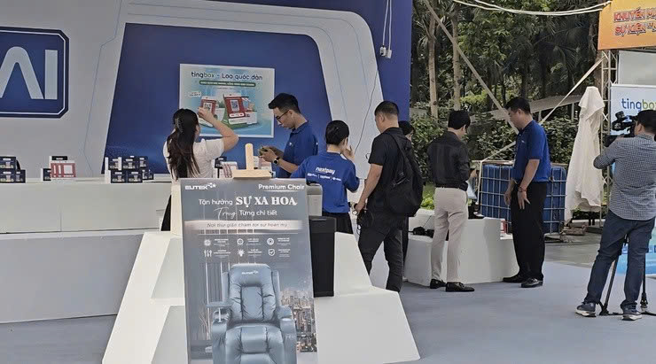 Hà Nội khởi động Chương trình Khuyến mại tập trung 2025: “Tiêu dùng thông minh - Kích cầu mua sắm” lan tỏa sức hút thị trường nội địa