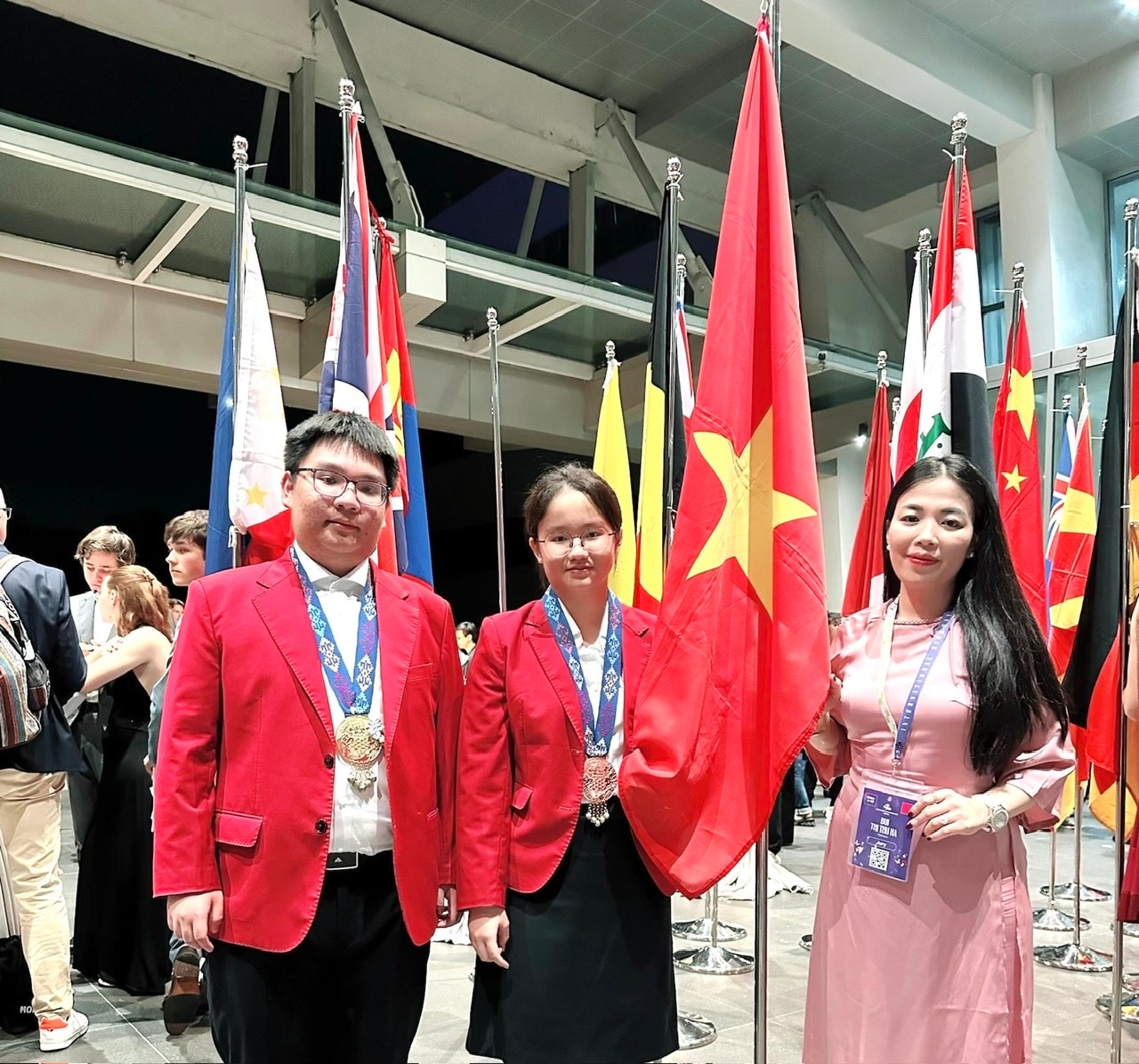 Học sinh Hà Nội góp phần đưa Việt Nam vào top 10 tại Olympic Sinh học Quốc tế 2025