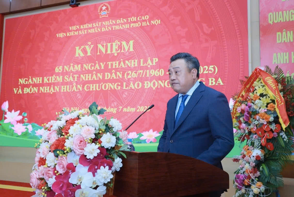 Viện Kiểm sát nhân dân thành phố Hà Nội đón nhận Huân chương Lao động hạng Ba, khẳng định vai trò nòng cốt trong cải cách tư pháp Thủ đô