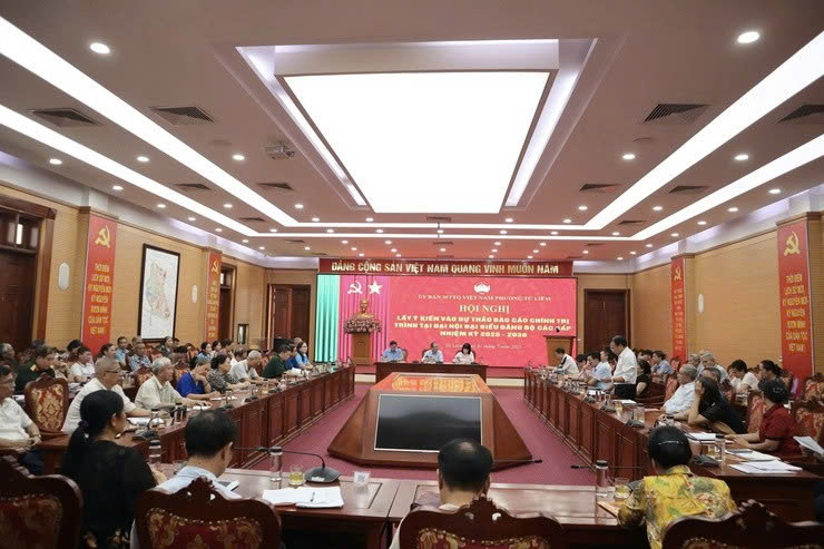 Phường Từ Liêm phát huy dân chủ, trí tuệ tập thể góp ý văn kiện Đại hội Đảng bộ lần thứ I