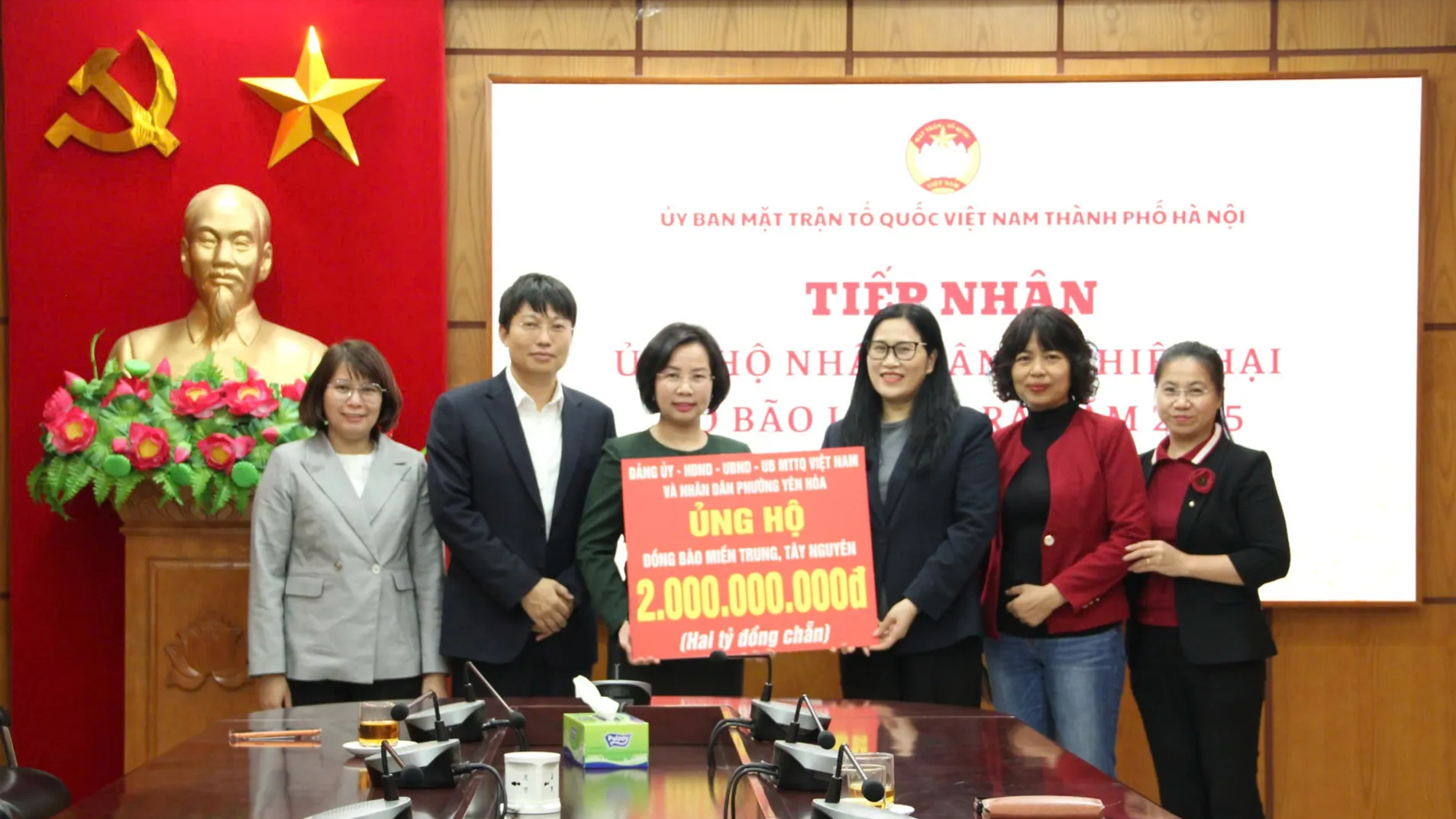 Phường Yên Hòa: Quyên góp 2 tỷ đồng gửi đến bà con vùng lũ miền Trung, Tây Nguyên