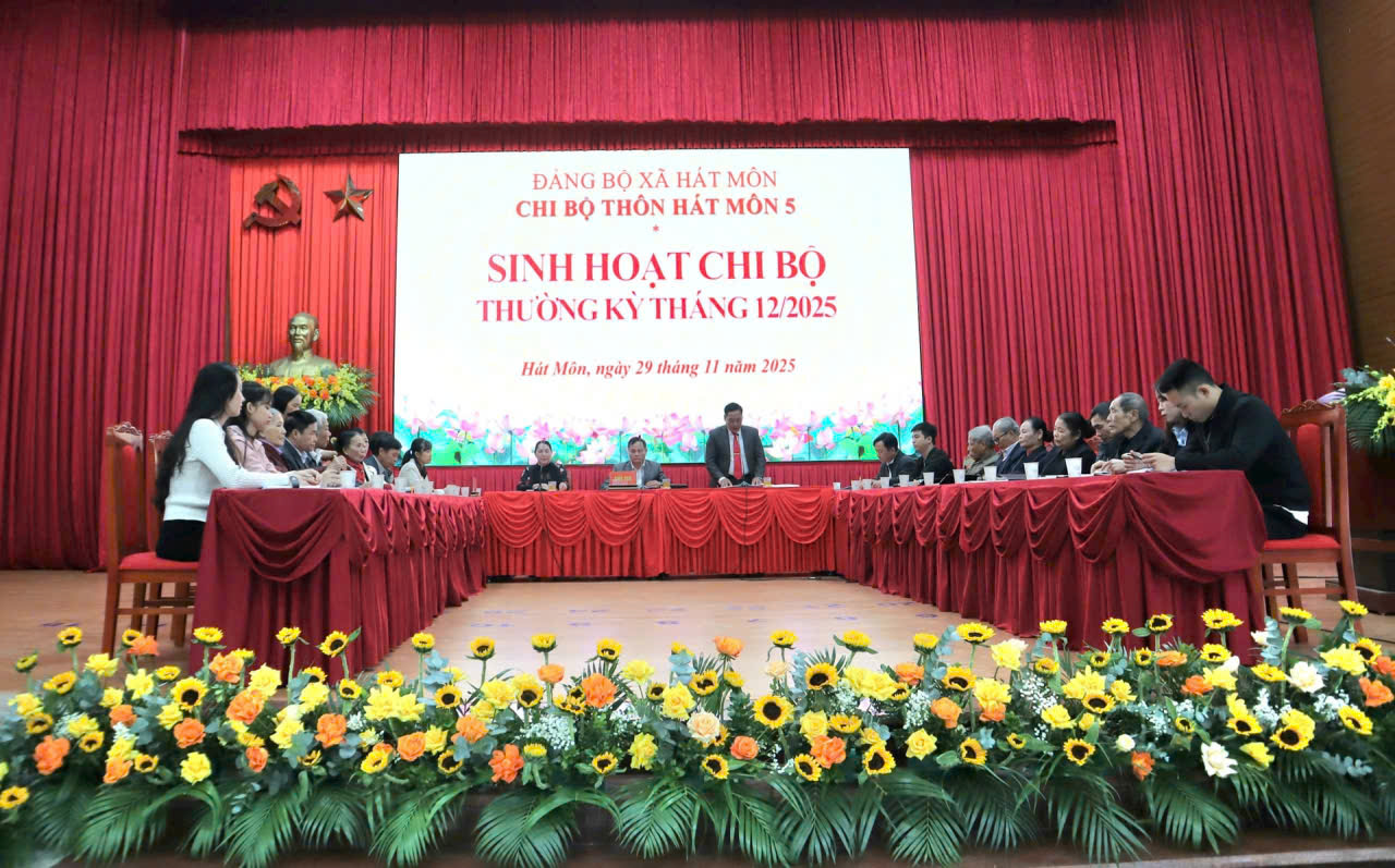 Xã Hát Môn tổ chức sinh hoạt chi bộ "mẫu": Tạo chuyển biến về "chất" trong sinh hoạt chi bộ 