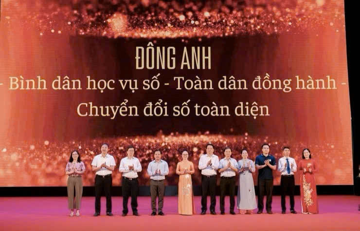 Xã Đông Anh phát động “Bình dân học vụ số”: Khơi dậy khát vọng tri thức số, dẫn đầu chuyển đổi số toàn diện