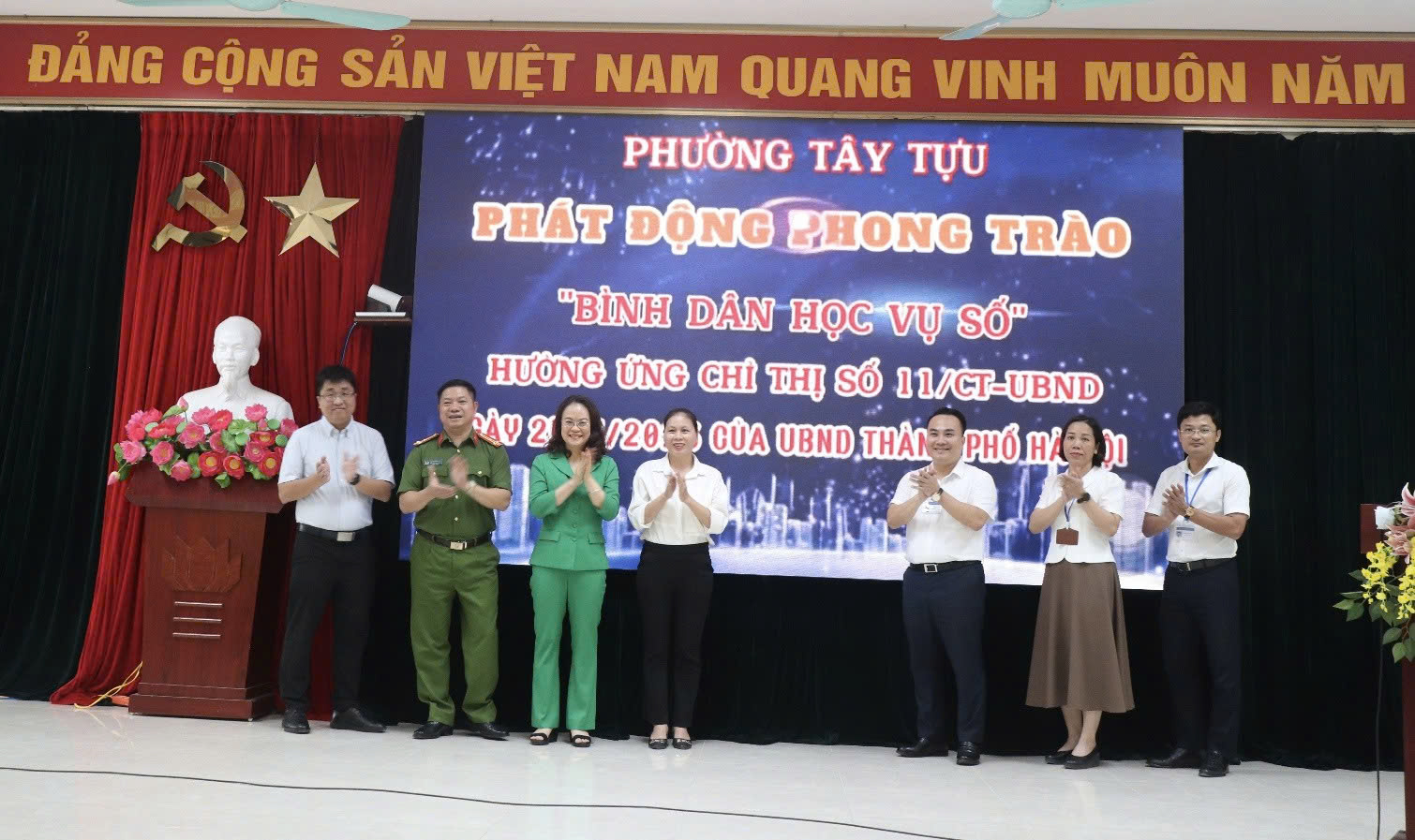 Phường Tây Tựu phát động phong trào “Bình dân học vụ số”: Lan tỏa kỹ năng số, thúc đẩy chuyển đổi số toàn diện trong cộng đồng