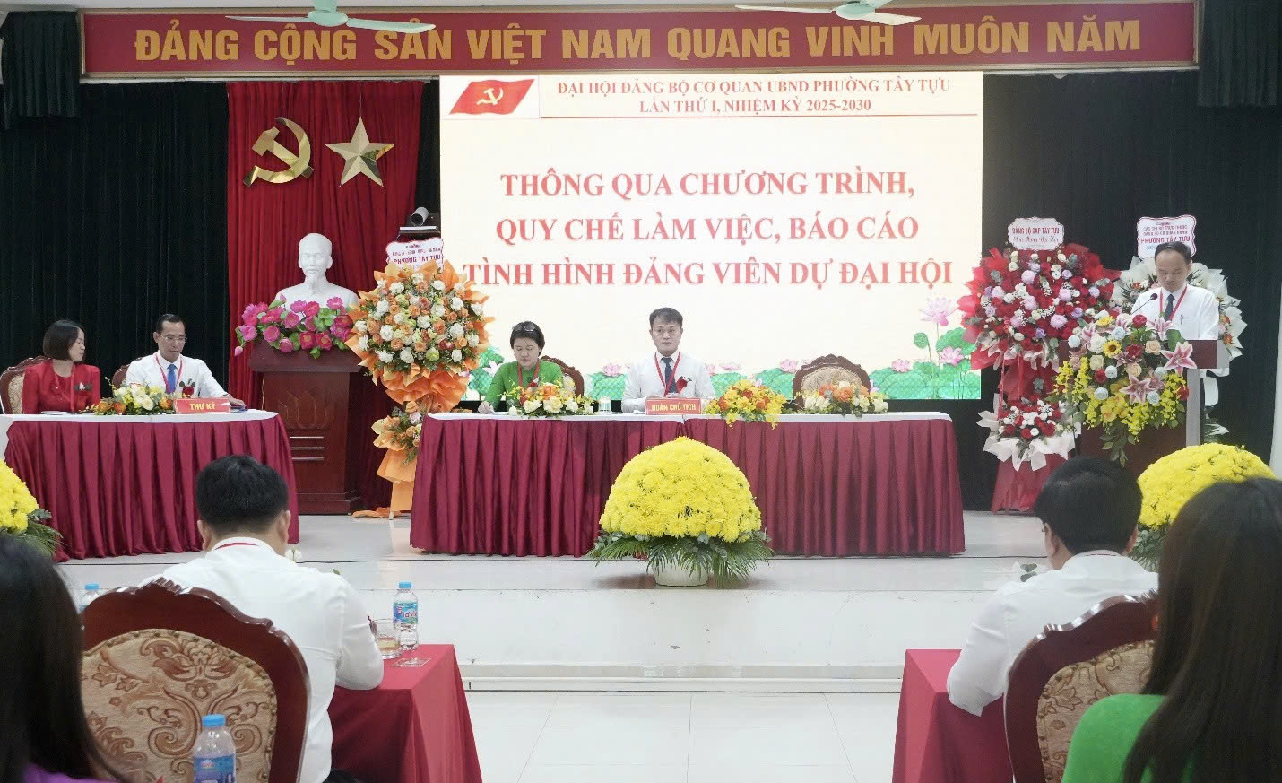 Đảng bộ UBND phường Tây Tựu định hướng phát triển chính quyền “Thông minh - Kiểu mẫu” giai đoạn 2025-2030