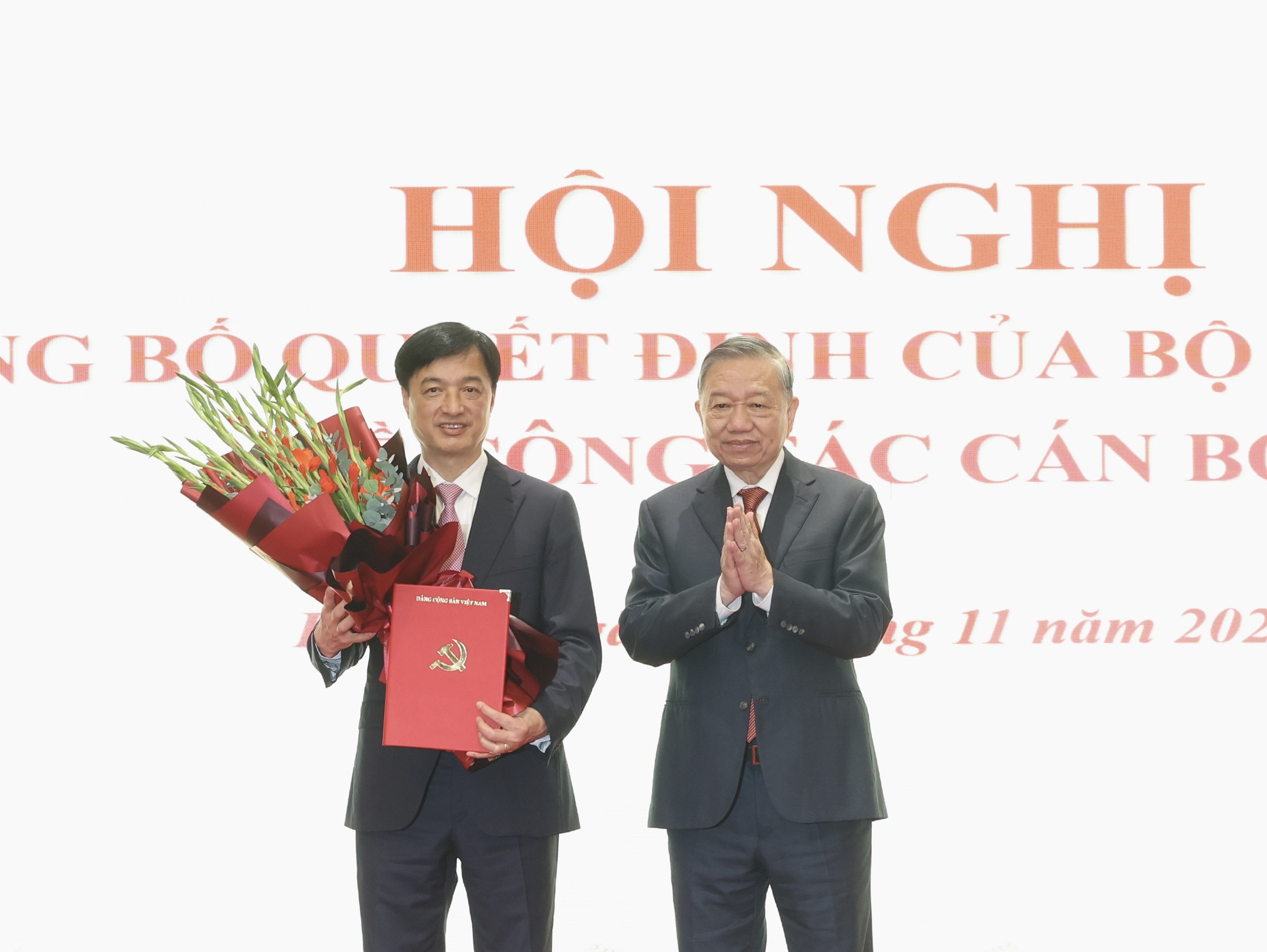 Đồng chí Nguyễn Duy Ngọc giữ chức Bí thư Thành ủy Hà Nội