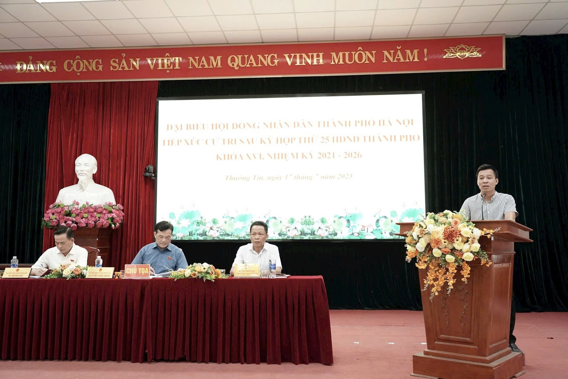 Cử tri xã Thường Tín kiến nghị thành phố xem xét cơ chế đầu tư và phân bổ nguồn lực sau sáp nhập