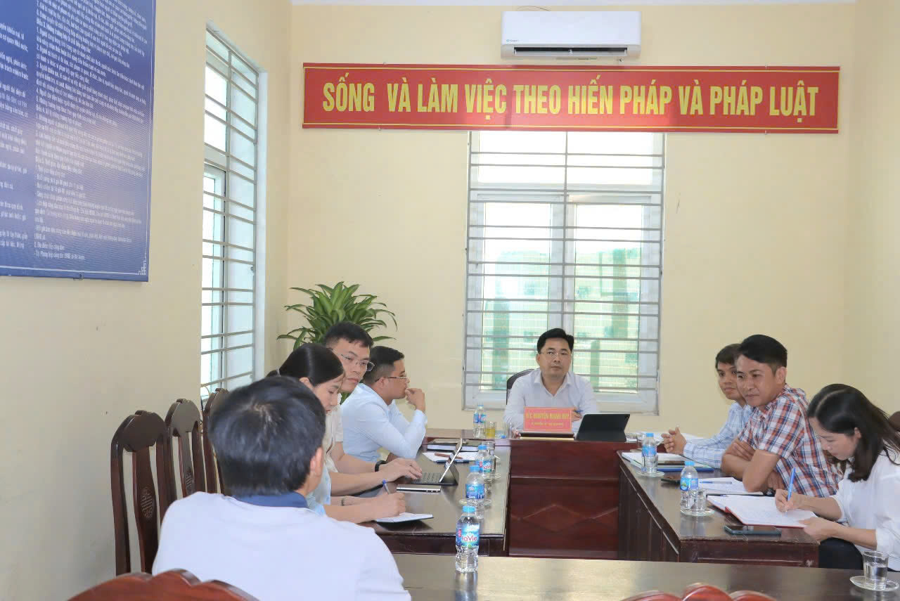 Bí thư Đảng ủy xã Đại Xuyên trực tiếp đối thoại, lắng nghe và giải quyết kiến nghị của công dân
