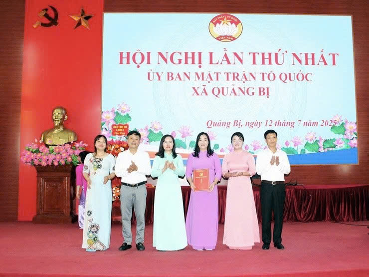 Ủy ban MTTQ Việt Nam xã Quảng Bị kiện toàn tổ chức, phát huy vai trò trung tâm khối đại đoàn kết toàn dân