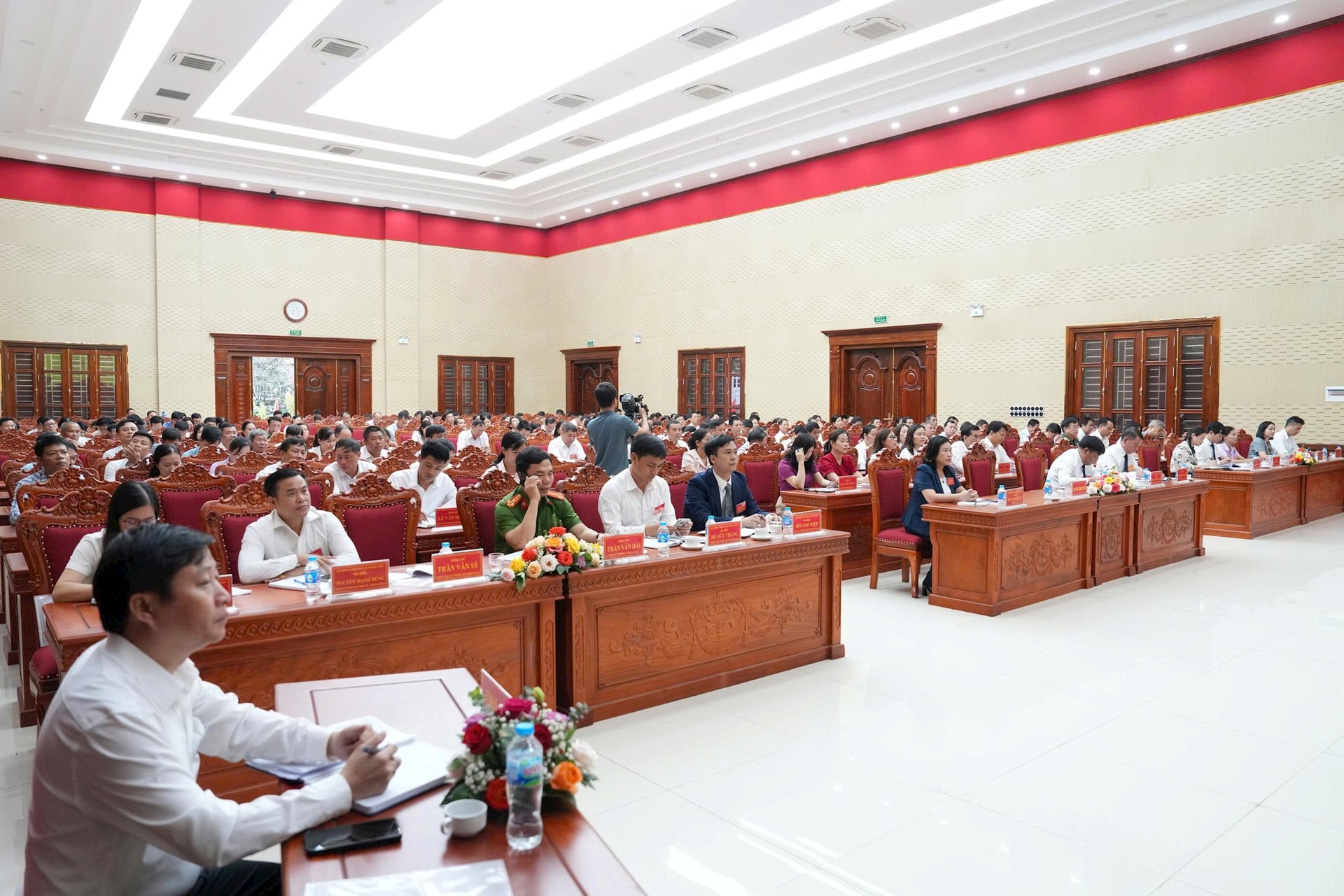 HĐND xã Thạch Thất khóa I họp phiên đầu tiên: Khẩn trương kiện toàn bộ máy, đưa chính quyền mới vào hoạt động hiệu quả