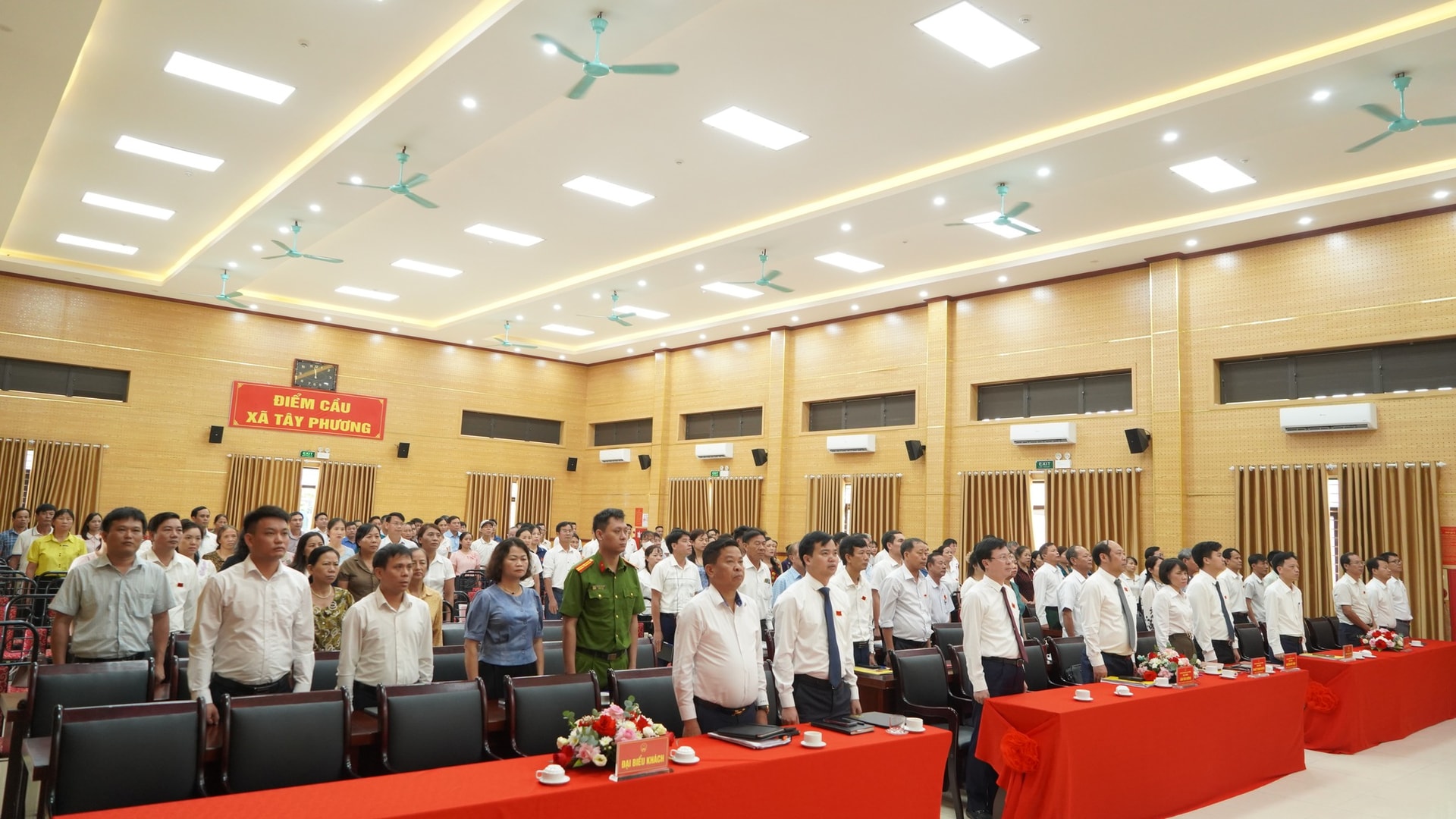 HĐND xã Tây Phương thông qua nhiều nghị quyết quan trọng, tạo động lực phát triển kinh tế - xã hội 6 tháng cuối năm 2025
