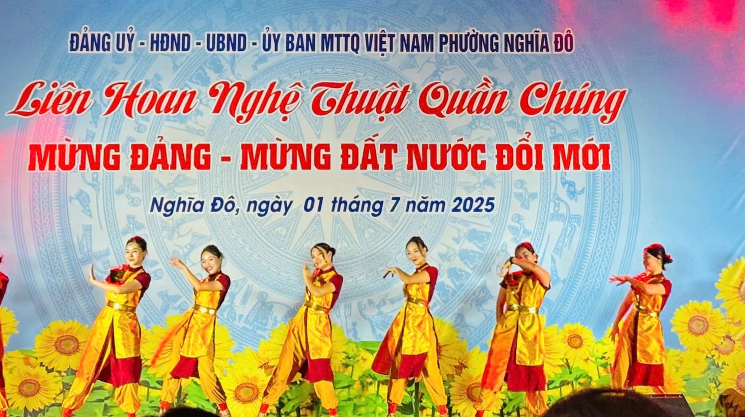 Liên hoan nghệ thuật quần chúng phường Nghĩa Đô: Lan tỏa niềm tin và khát vọng trong kỷ nguyên mới