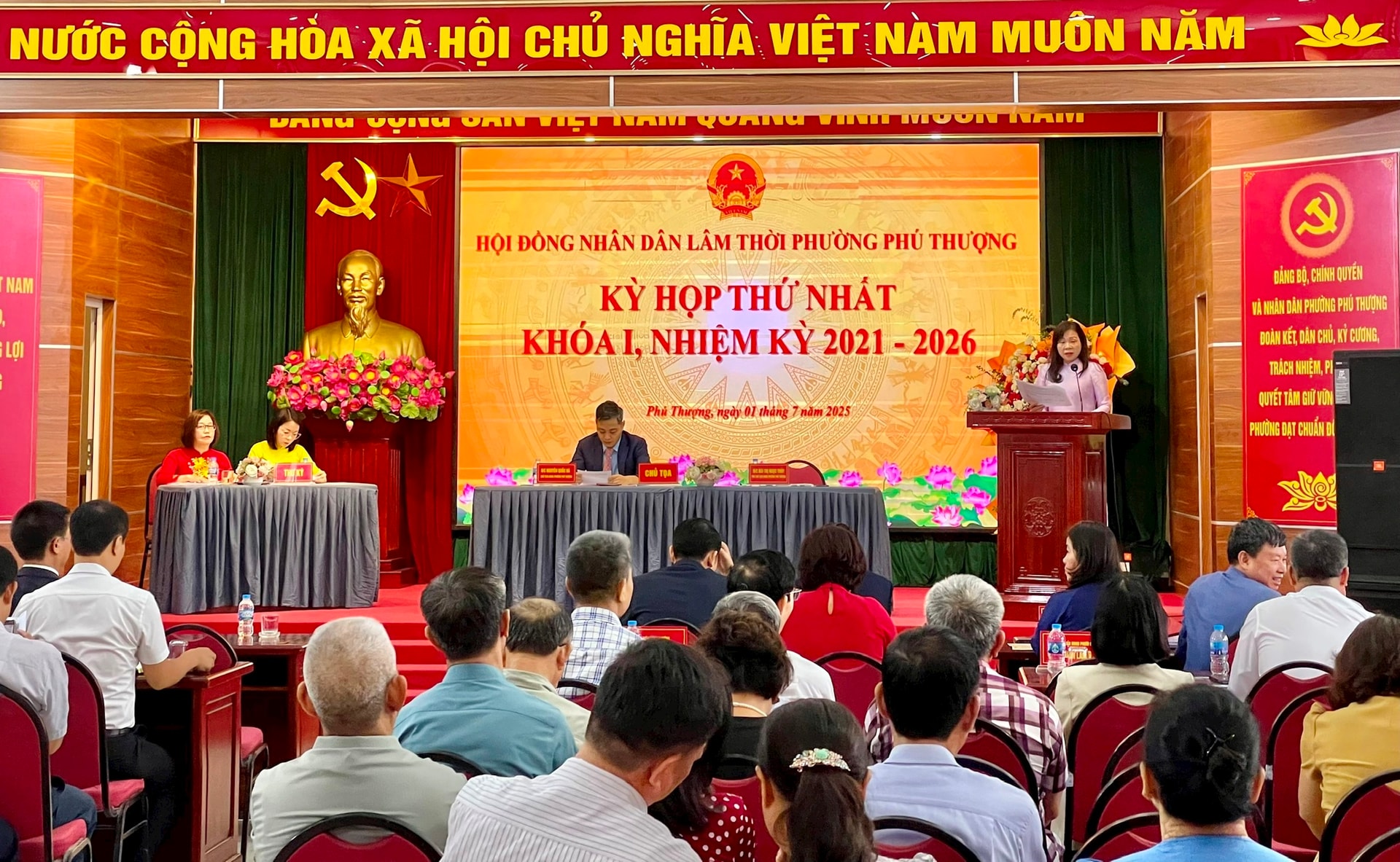 HĐND phường Phú Thượng khóa I: Khởi đầu nhiệm kỳ mới với quyết tâm kiến tạo chính quyền gần dân, vì dân