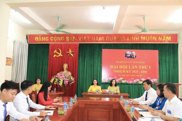 Chi bộ Ban Xây dựng Đảng xã Phú Nghĩa tổ chức Đại hội lần thứ I, nhiệm kỳ 2025-2030