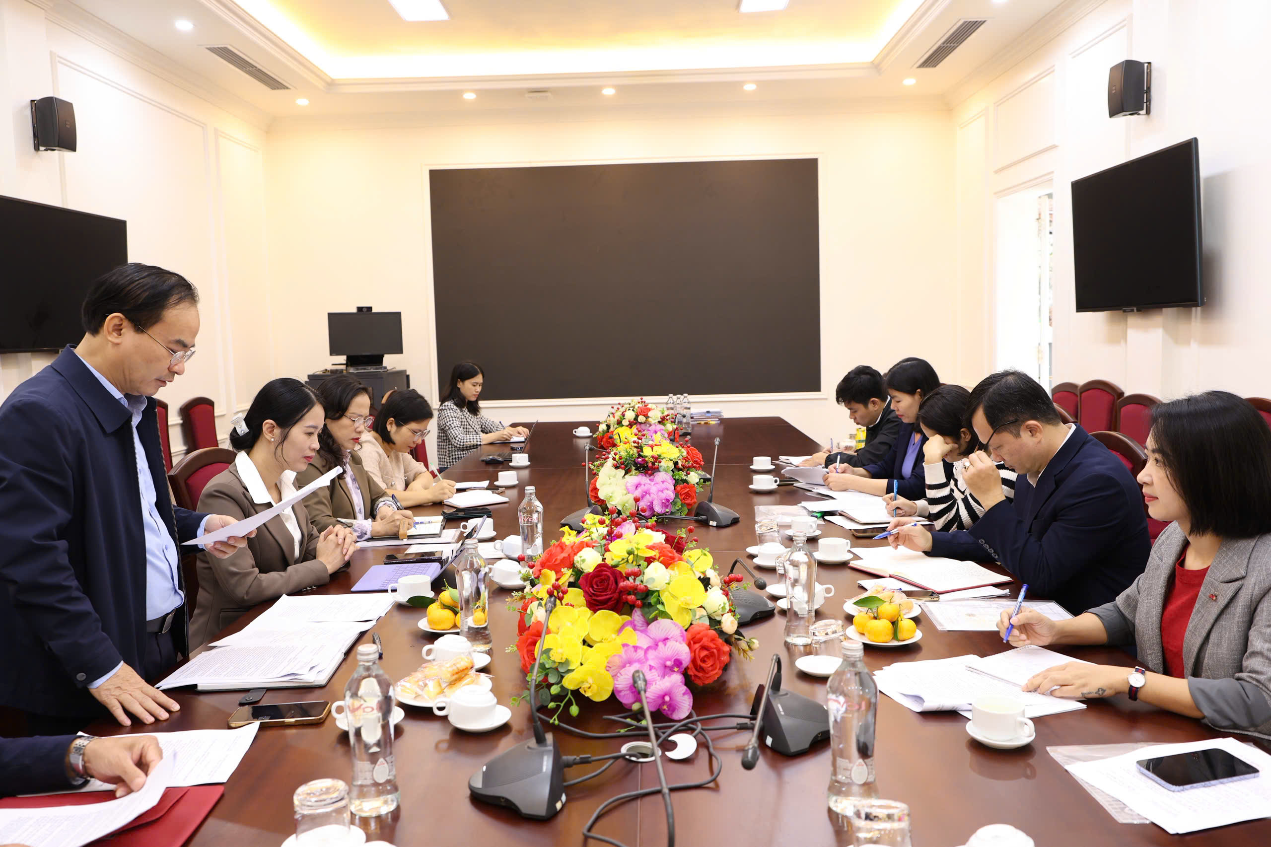 Hội Nông dân thành phố Hà Nội kiểm tra, định hướng hoạt động tại xã Vân Đình: Phát huy vai trò nông dân trong phát triển kinh tế địa phương