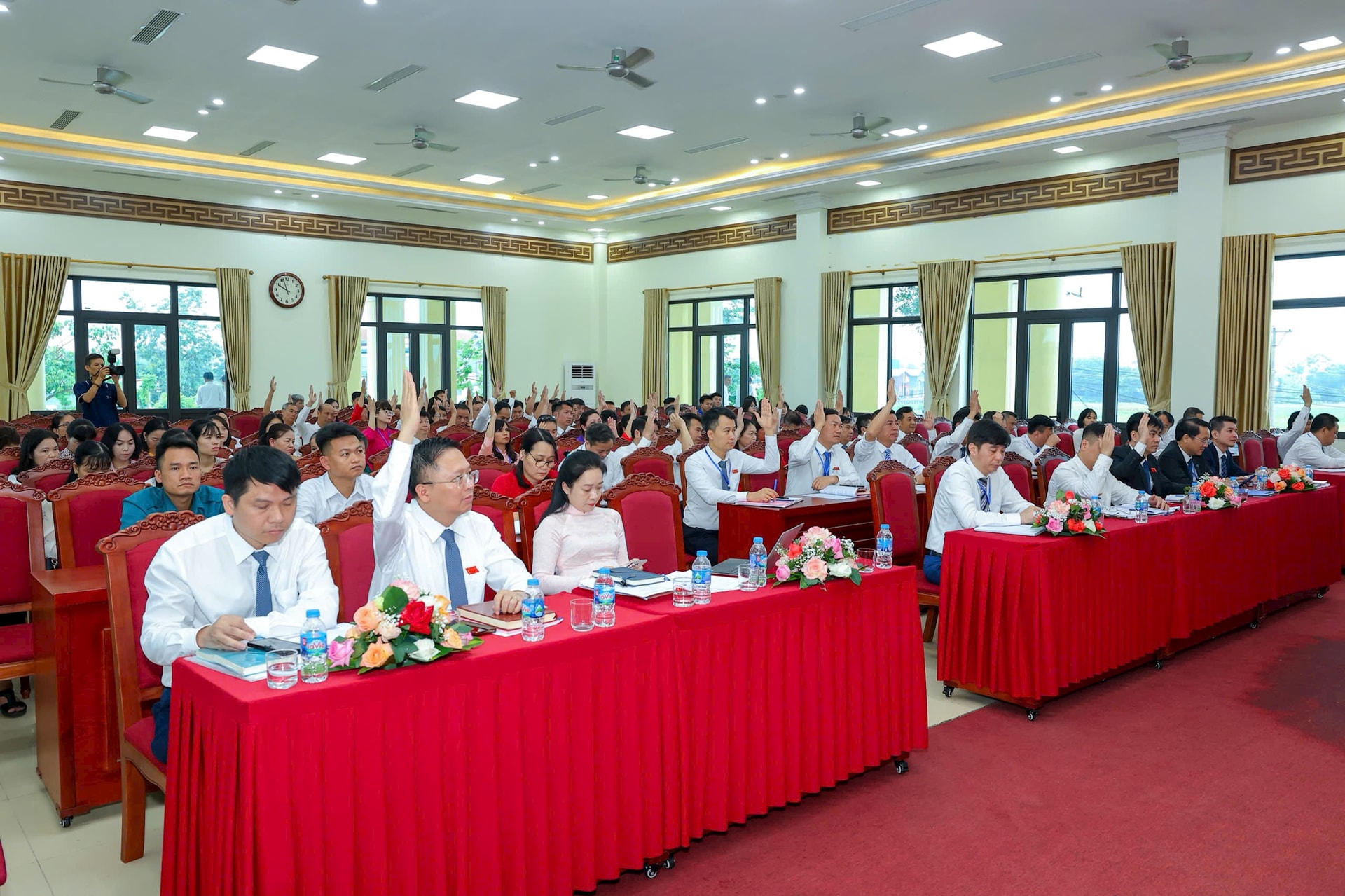 HĐND xã Vĩnh Thanh khóa I: Kiện toàn tổ chức, khởi đầu nhiệm kỳ mới với quyết tâm đổi mới và phát triển bền vững