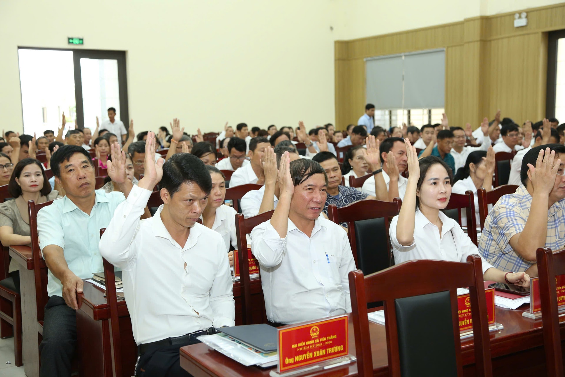 HĐND xã Tiến Thắng khóa I: Khởi đầu nhiệm kỳ mới, quyết tâm xây dựng chính quyền phục vụ nhân dân