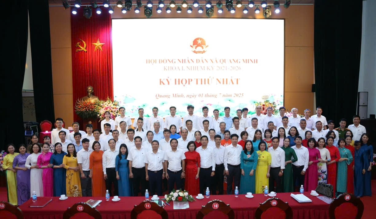 HĐND xã Quang Minh khóa I: Kiện toàn tổ chức, thông qua nhiều nghị quyết quan trọng thúc đẩy phát triển địa phương