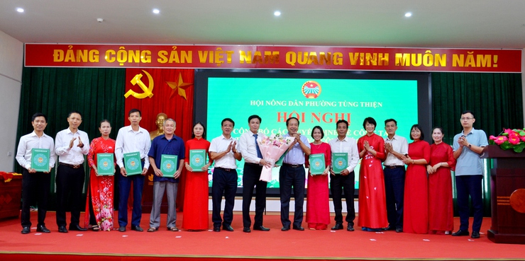 Ra mắt Hội Nông dân phường Tùng Thiện: Đoàn kết - Đổi mới - Khẳng định vai trò nông dân thời kỳ mới