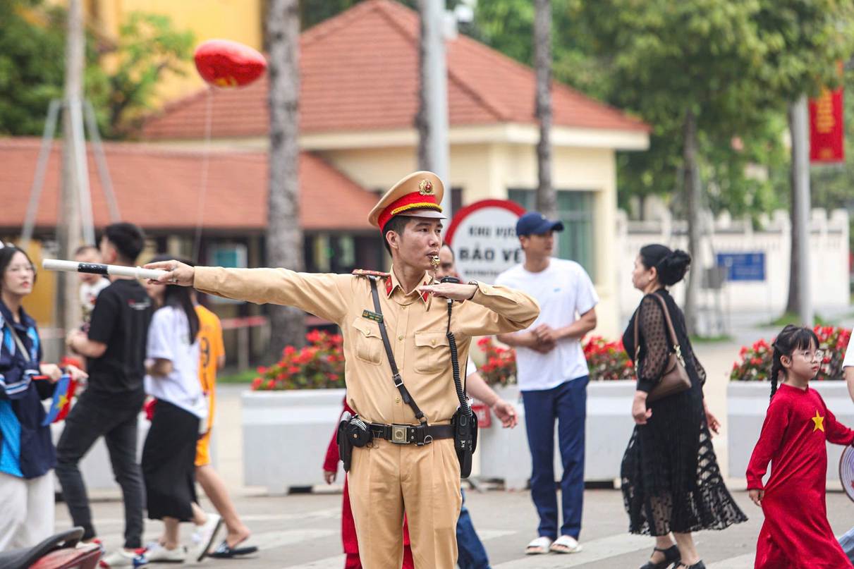 Điều chỉnh phân luồng giao thông phục vụ tổng hợp luyện Lễ kỷ niệm 80 năm Cách mạng tháng Tám và Quốc khánh 2-9
