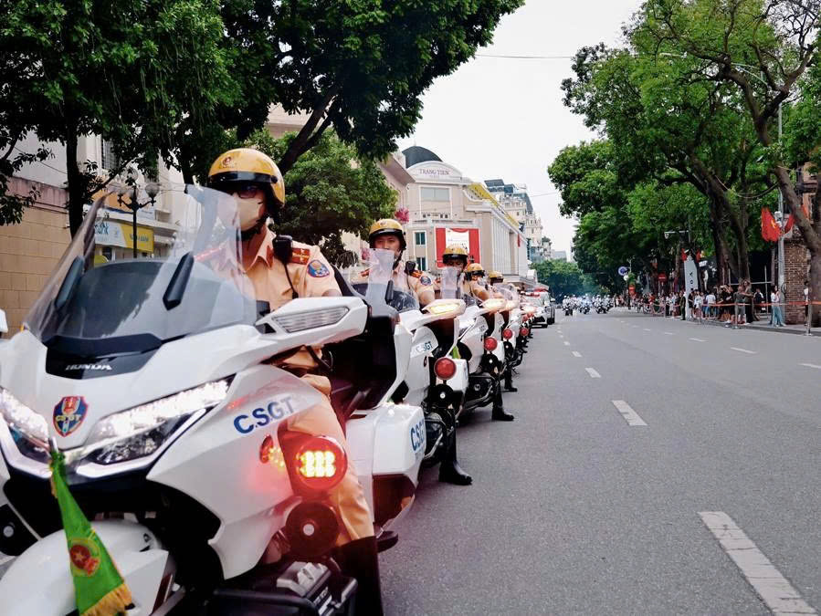 Ngày hội bình yên thu hút đông đảo người dân: Lan tỏa tự hào 80 năm truyền thống Công an nhân dân