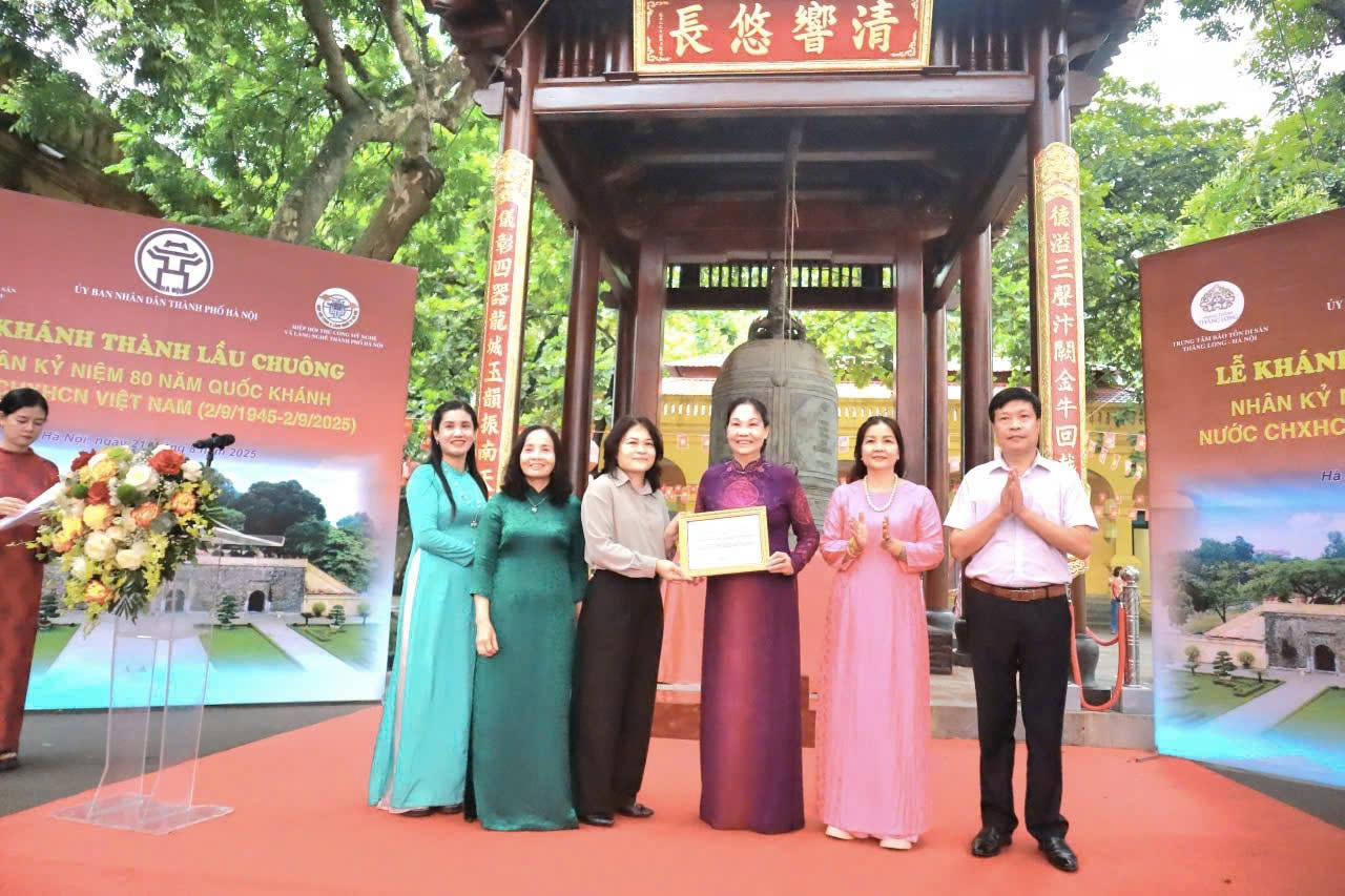 Khánh thành lầu chuông tại Hoàng thành Thăng Long, tôn vinh tinh hoa làng nghề Thủ đô