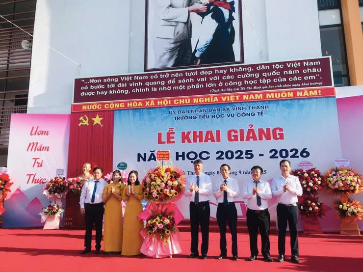 Trường Tiểu học Vũ Công Tể khai giảng năm học đầu tiên, khẳng định quyết tâm trở thành điểm sáng giáo dục của Vĩnh Thanh