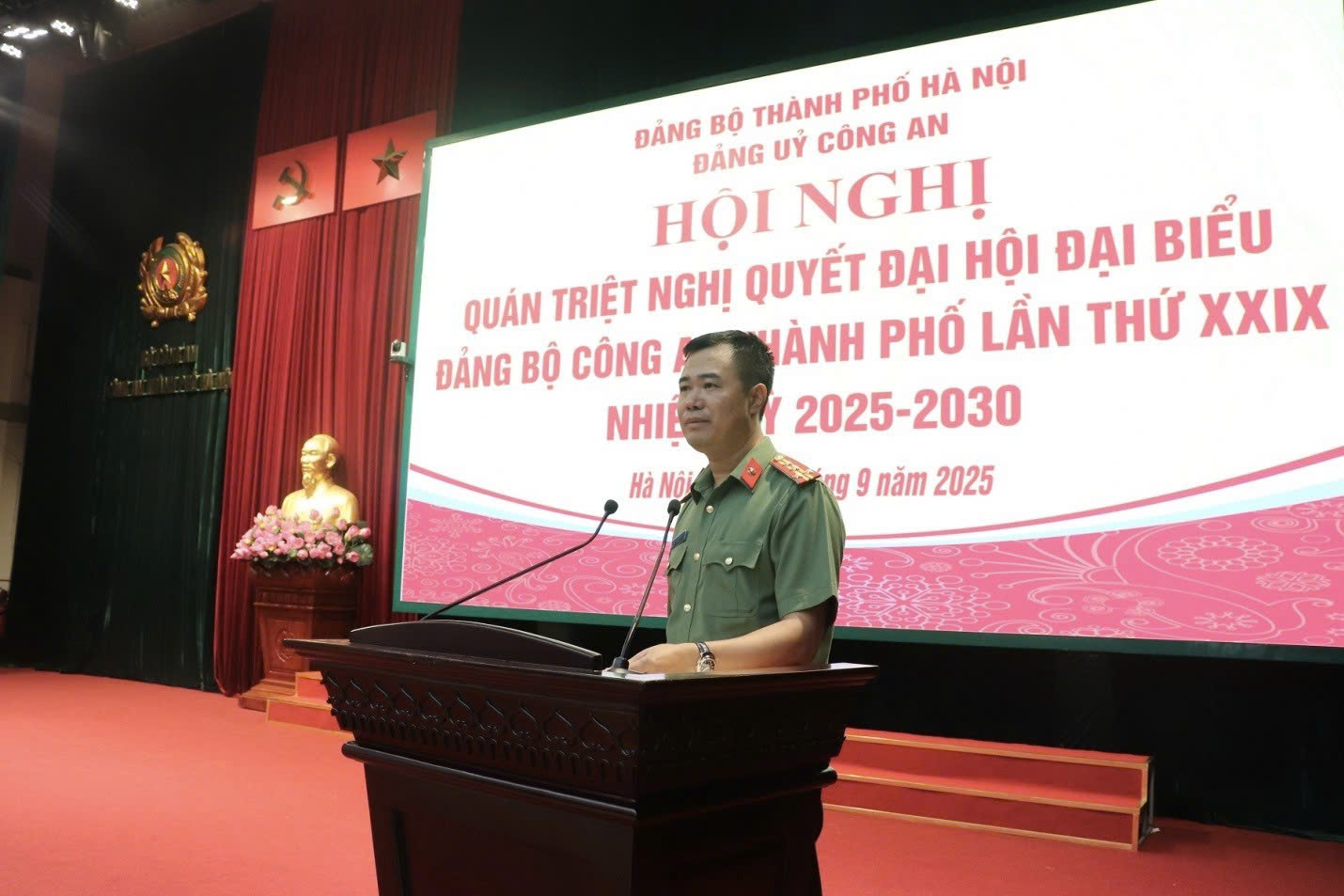 Công an Thủ đô khẩn trương triển khai Nghị quyết Đại hội XXIX: Quyết liệt hành động, thống nhất ý chí, tạo đột phá ngay từ những ngày đầu nhiệm kỳ