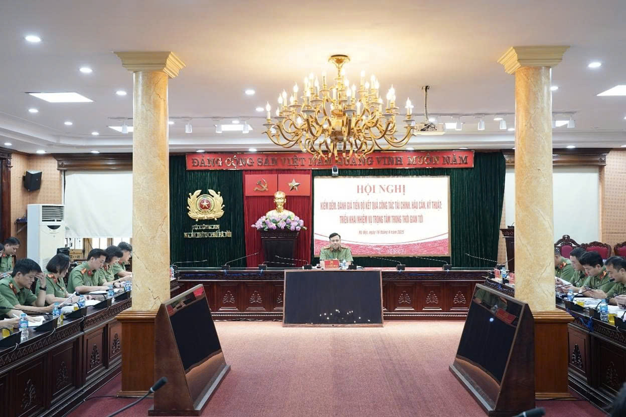 Công an Thủ đô triển khai nhiệm vụ tài chính - hậu cần - kỹ thuật: Siết kỷ luật, nâng hiệu quả, đáp ứng yêu cầu trong giai đoạn chuyển đổi số