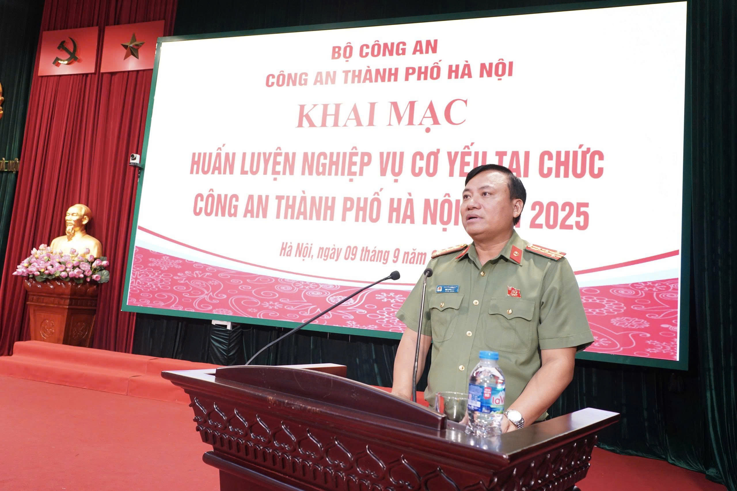 Công an thành phố Hà Nội mở lớp huấn luyện cơ yếu: Nâng cao năng lực bảo mật, tạo nền tảng cho chuyển đổi số lực lượng Công an nhân dân