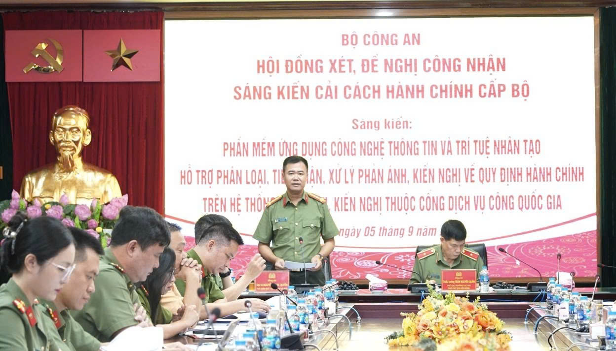 Công an Hà Nội đề xuất sáng kiến ứng dụng trí tuệ nhân tạo trong tiếp nhận, xử lý phản ánh hành chính
