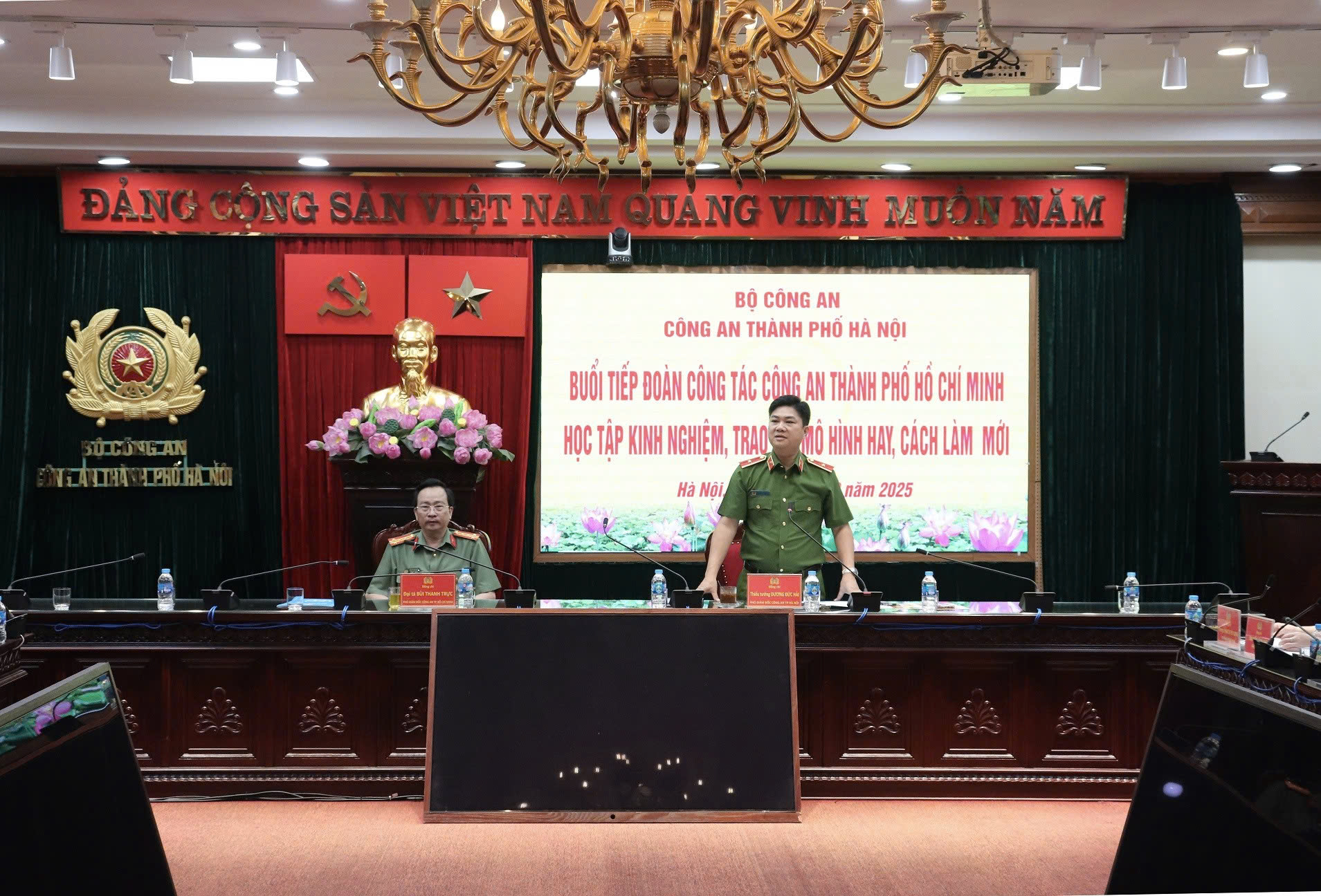 CATP Hà Nội chia sẻ kinh nghiệm xử lý hồ sơ tồn, số hóa dữ liệu với CATP Hồ Chí Minh