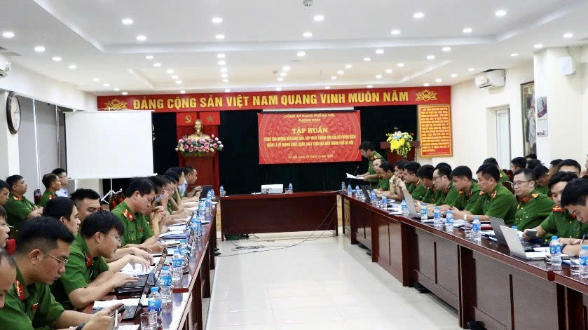 Tập huấn khai báo, cập nhật dữ liệu PCCC, từng bước hoàn thiện cơ sở dữ liệu quốc gia