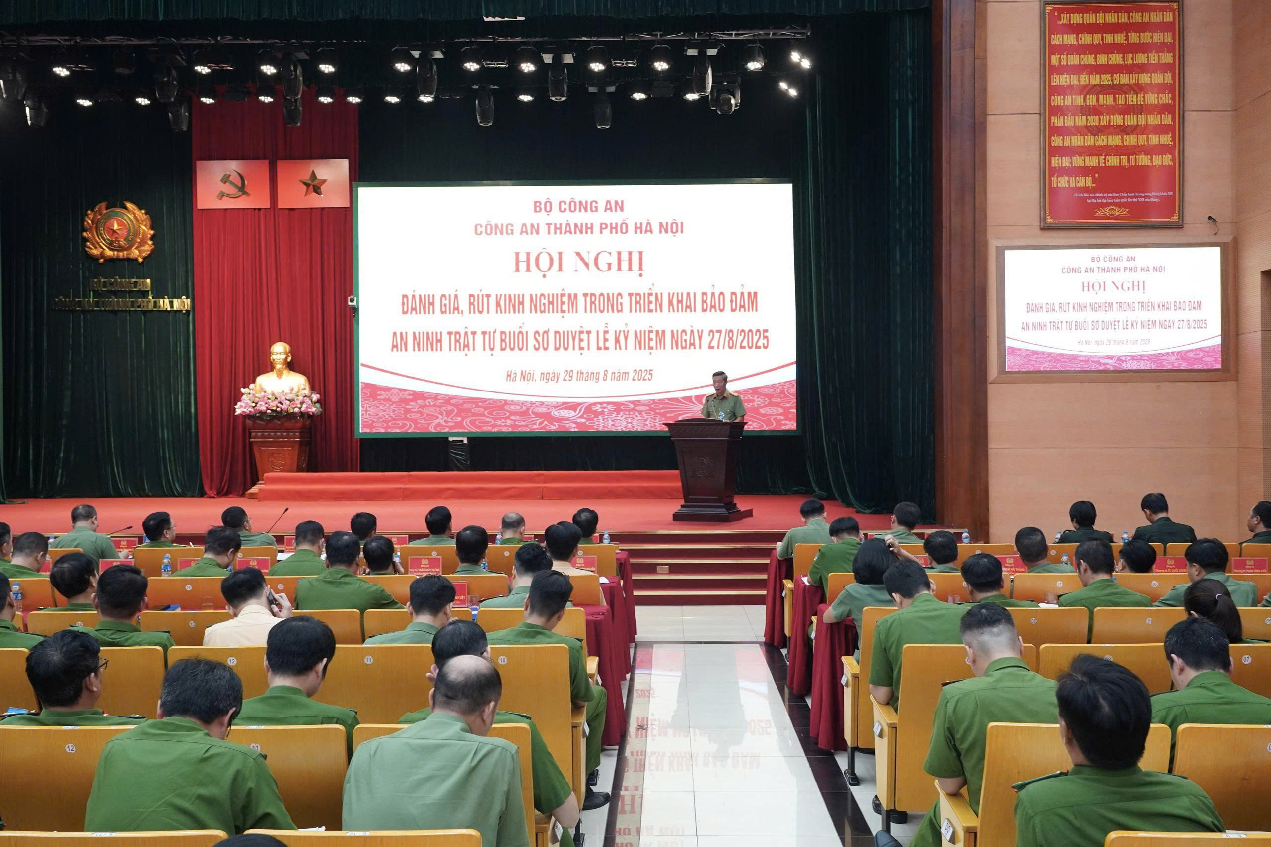 CATP Hà Nội rút kinh nghiệm công tác bảo đảm an ninh, trật tự sơ duyệt Lễ kỷ niệm, quyết tâm không để xảy ra sơ suất