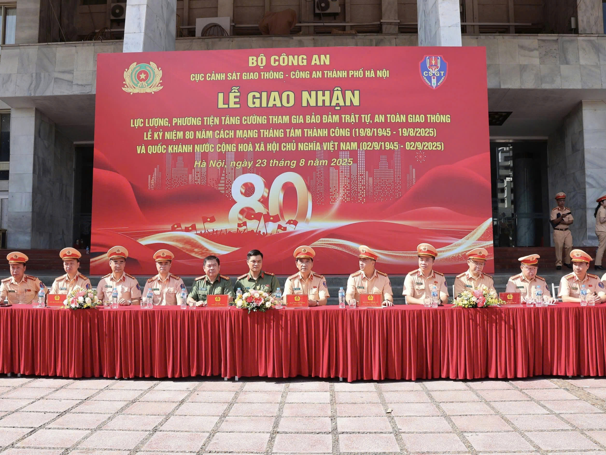 Tăng cường 660 cán bộ, chiến sĩ CSGT bảo đảm giao thông phục vụ Đại lễ Quốc khánh 2-9 tại Hà Nội