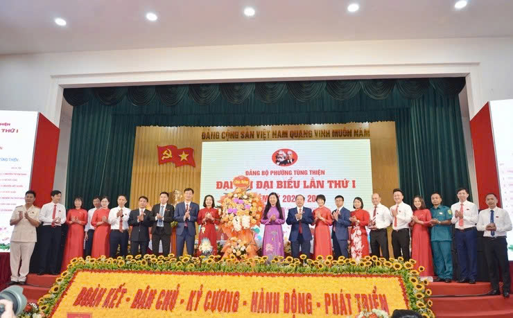 Đại hội đại biểu Đảng bộ phường Tùng Thiện lần thứ I: Khởi đầu nhiệm kỳ mới với khát vọng phát triển bền vững