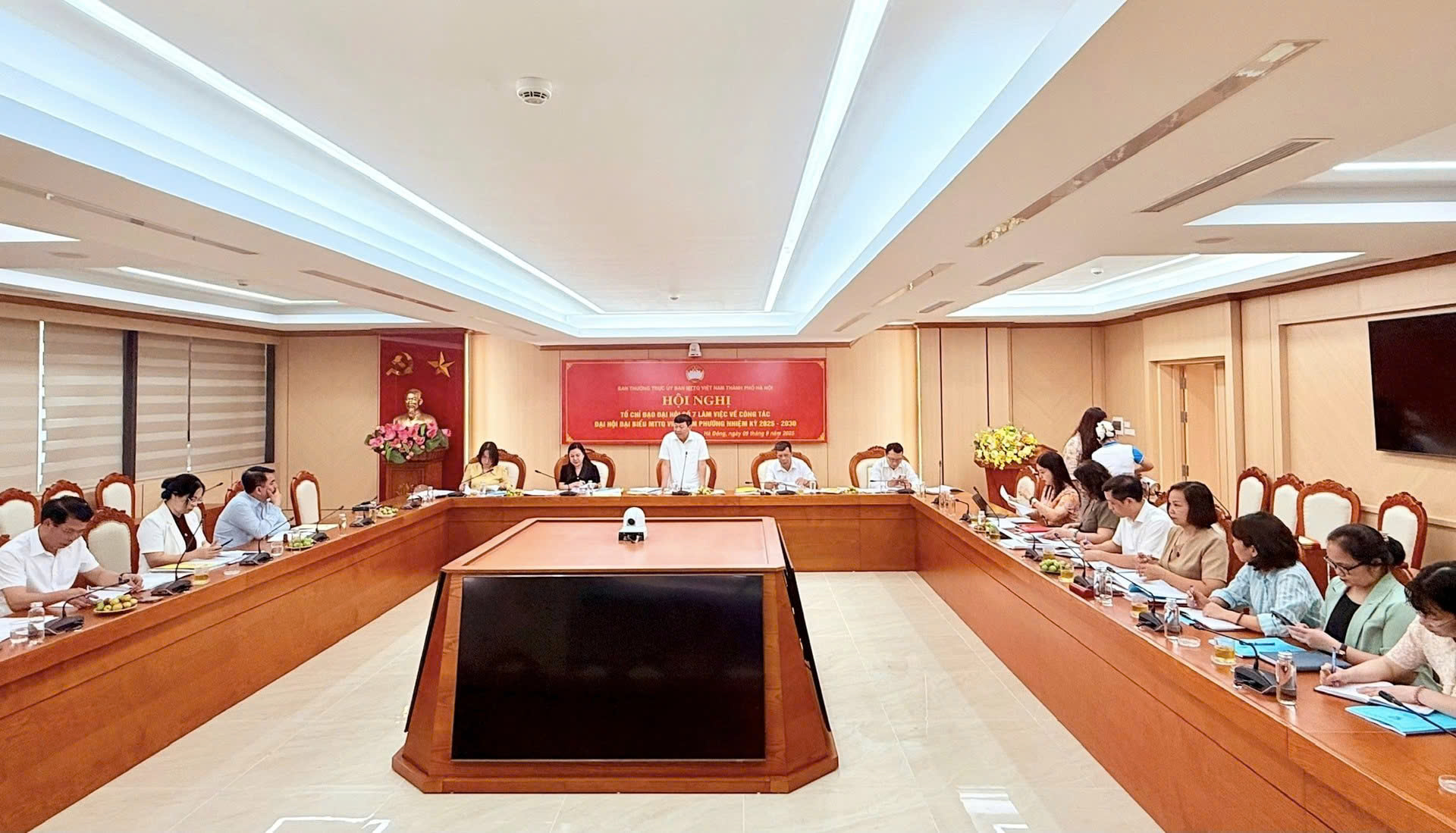 MTTQ Việt Nam thành phố làm việc với 6 phường về công tác chuẩn bị Đại hội nhiệm kỳ 2025-2030