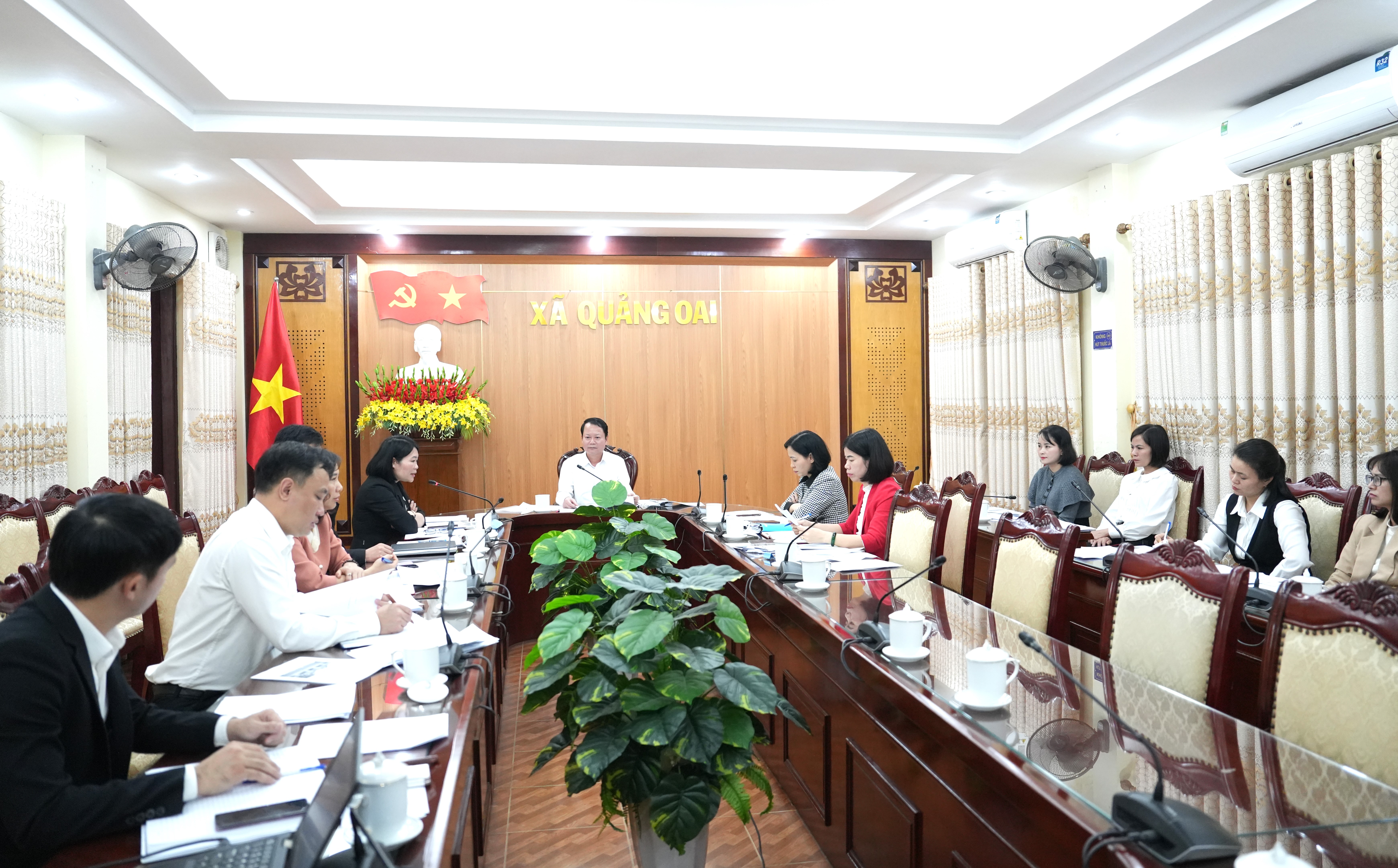 Xã Quảng Oai kiểm tra tiến độ, đẩy nhanh các bước chuẩn bị cho cuộc bầu cử đại biểu Quốc hội và HĐND các cấp nhiệm kỳ 2026-2031