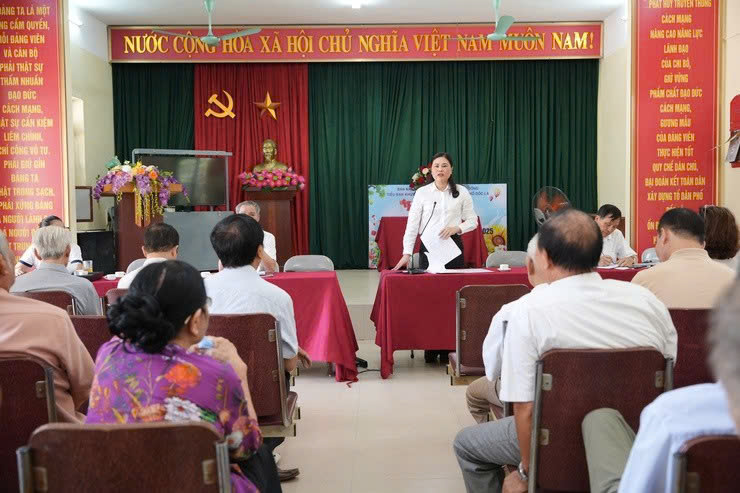 Chi bộ tổ dân phố Dốc Lã (xã Phù Đổng) nâng cao chất lượng sinh hoạt, phát huy vai trò hạt nhân chính trị ở cơ sở