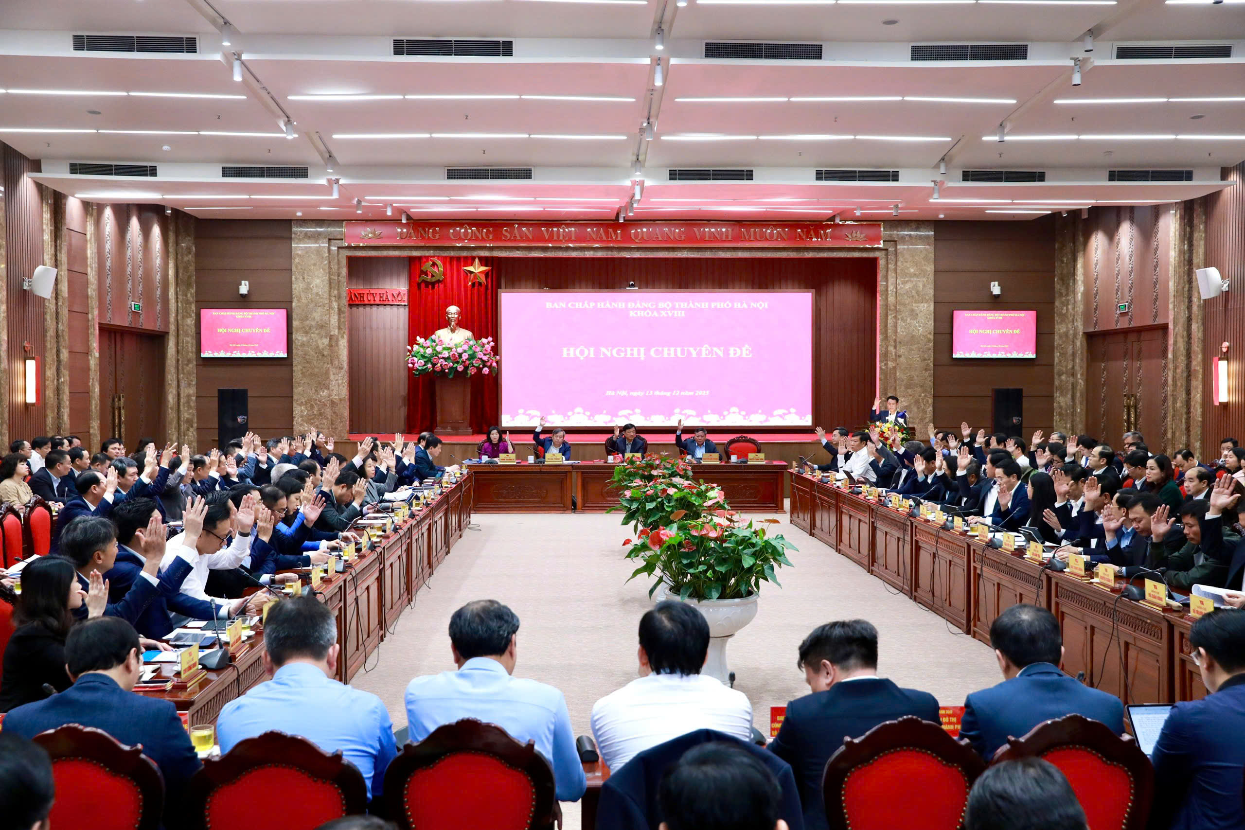 Hà Nội thông qua chủ trương đầu tư 2 dự án chiến lược, hướng tới tạo nên “Kỳ tích sông Hồng”