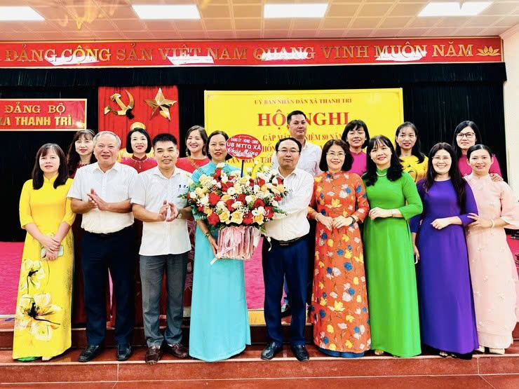 Xã Thanh Trì gặp mặt kỷ niệm 80 năm ngày truyền thống các ngành khối hành chính nhà nước