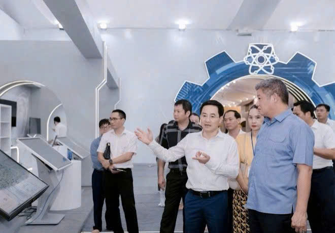 Hoàn thiện không gian trưng bày Hà Nội tại Triển lãm “Thành tựu đất nước”: Nêu bật chiều sâu truyền thống và sức sống sáng tạo