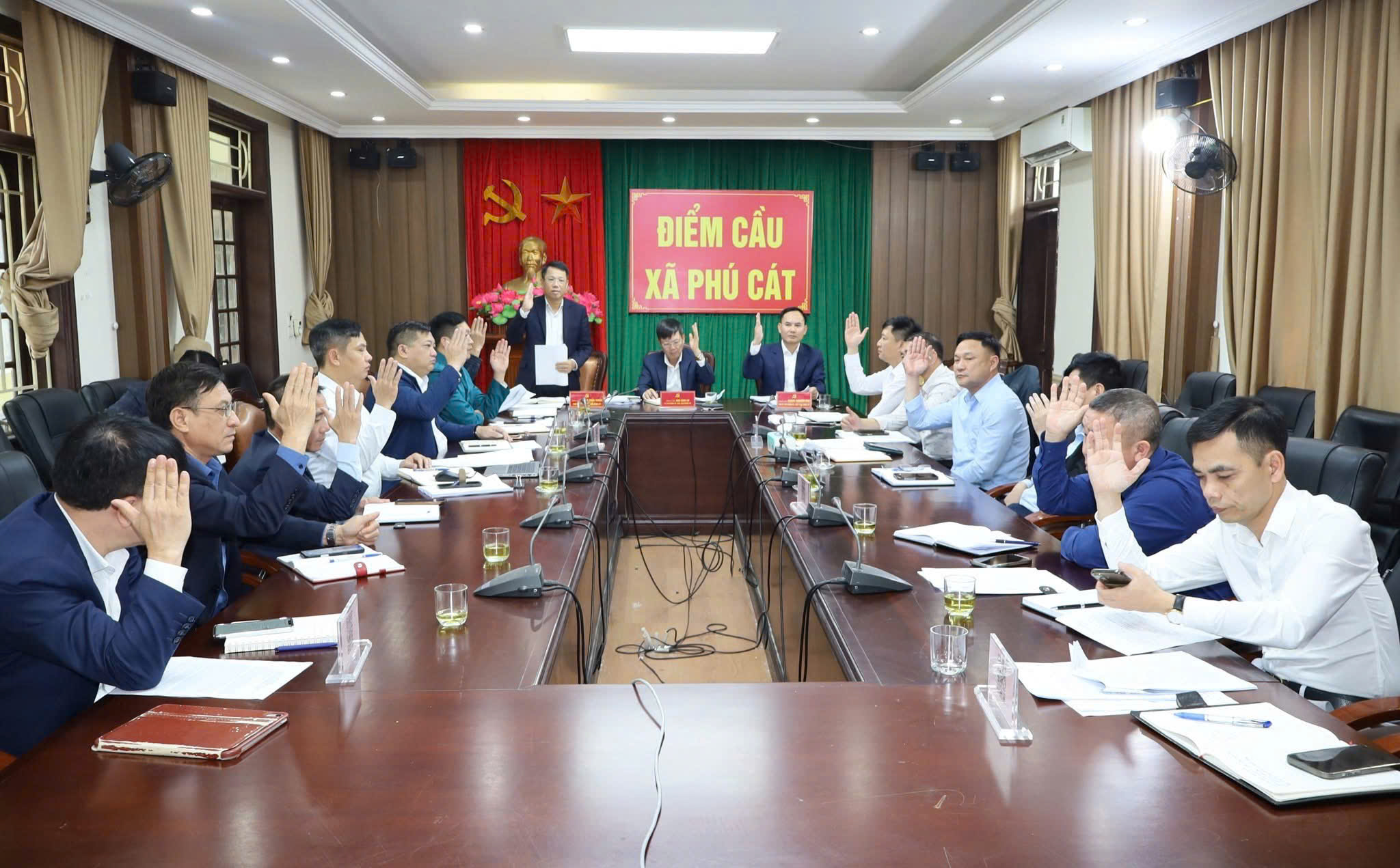 Xã Phú Cát thống nhất các quyết sách trọng tâm, siết chặt tổ chức bộ máy trong giai đoạn mới