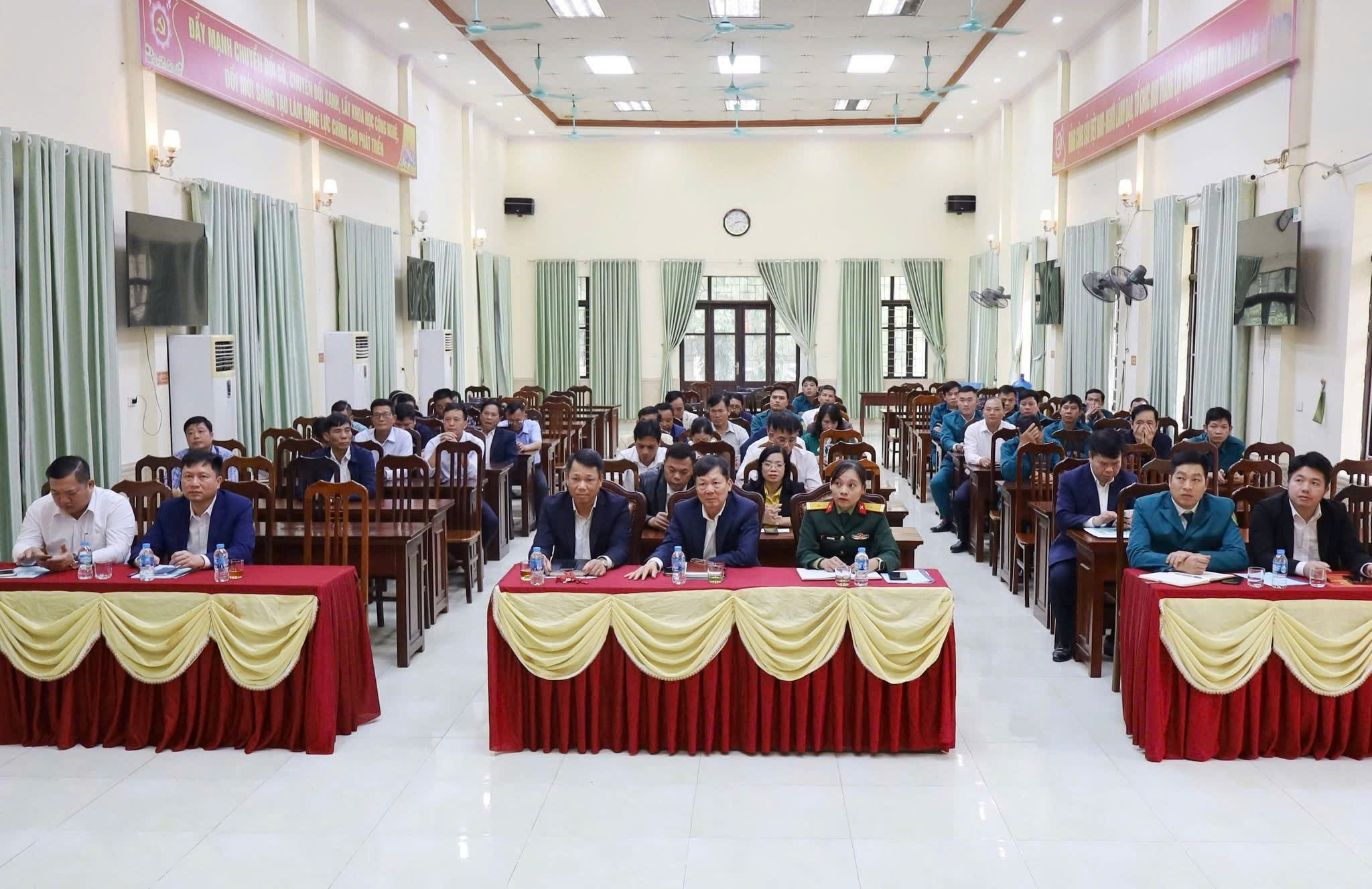 Xã Phú Cát giữ vững quốc phòng, quân sự địa phương ngay từ năm đầu vận hành mô hình chính quyền địa phương hai cấp