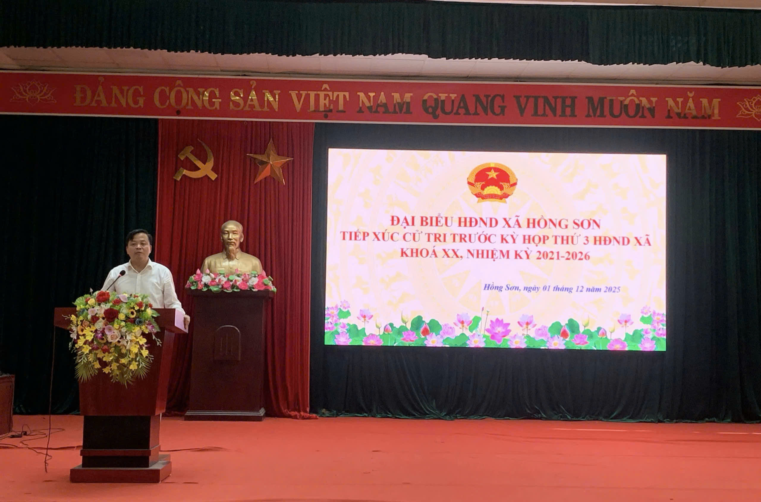 HĐND xã tiếp xúc cử tri trước kỳ họp thứ 3: Đảm bảo quyền lợi chính đáng, lắng nghe và giải quyết kịp thời ý kiến nhân dân