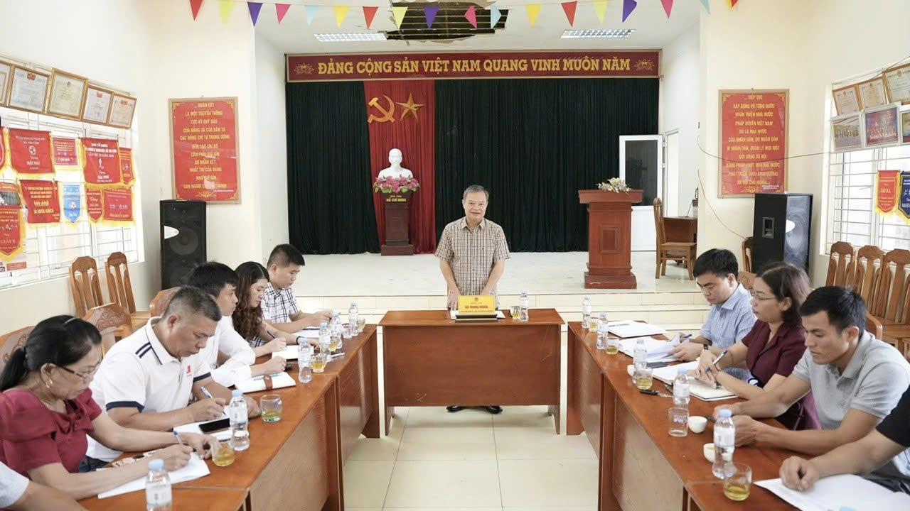 Xã An Khánh rà soát nhiệm vụ quý IV-2025, tập trung tháo gỡ vướng mắc từ cơ sở