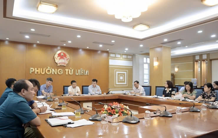 UBND phường Từ Liêm thống nhất nhiều nội dung quan trọng, tập trung nâng cao hiệu quả điều hành và phục vụ nhân dân